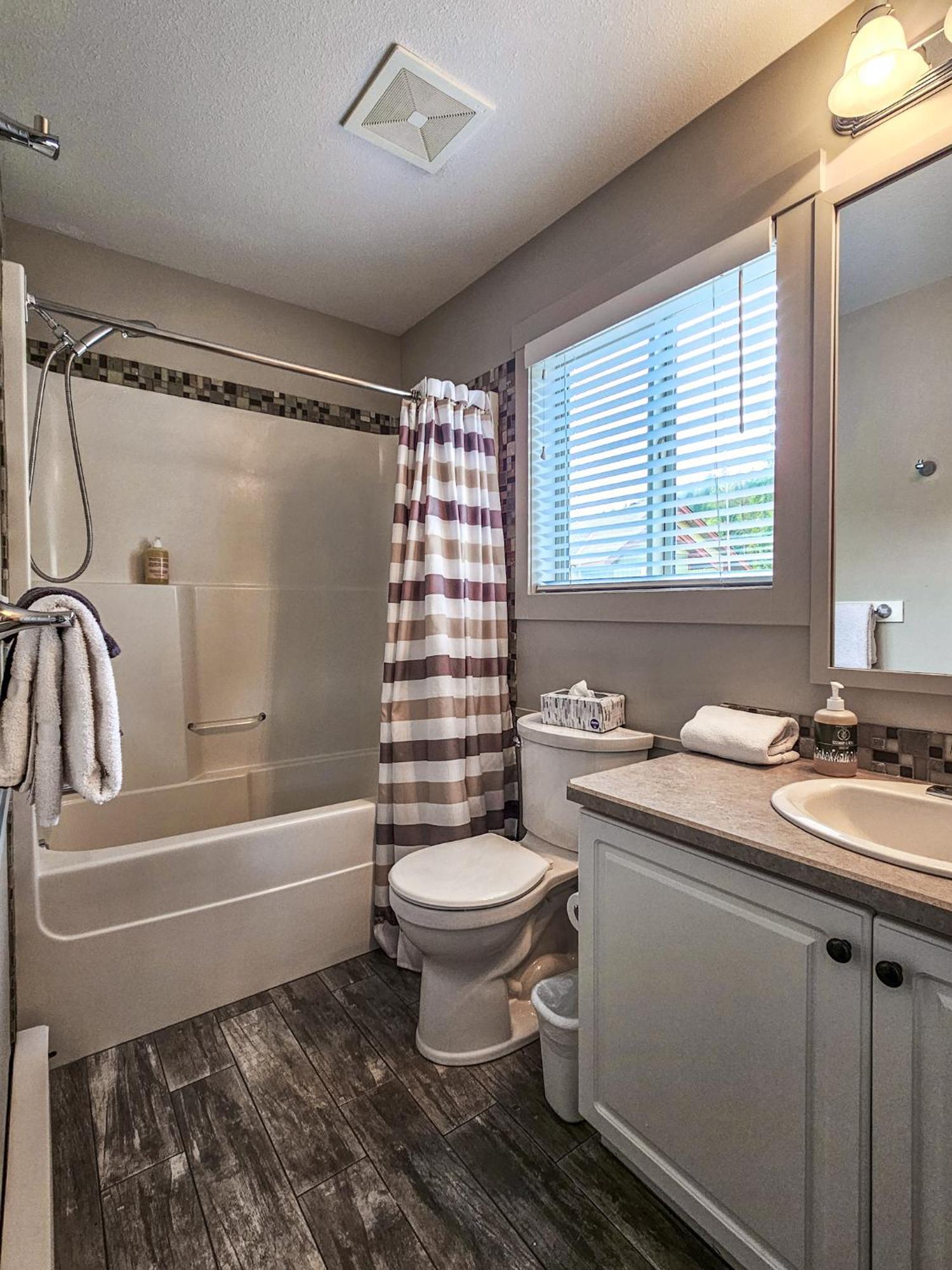 Aurora Townhomes By Stayin Panorama Room photo